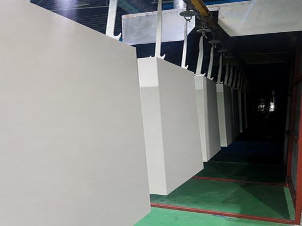 photo 2560x1920 white panels